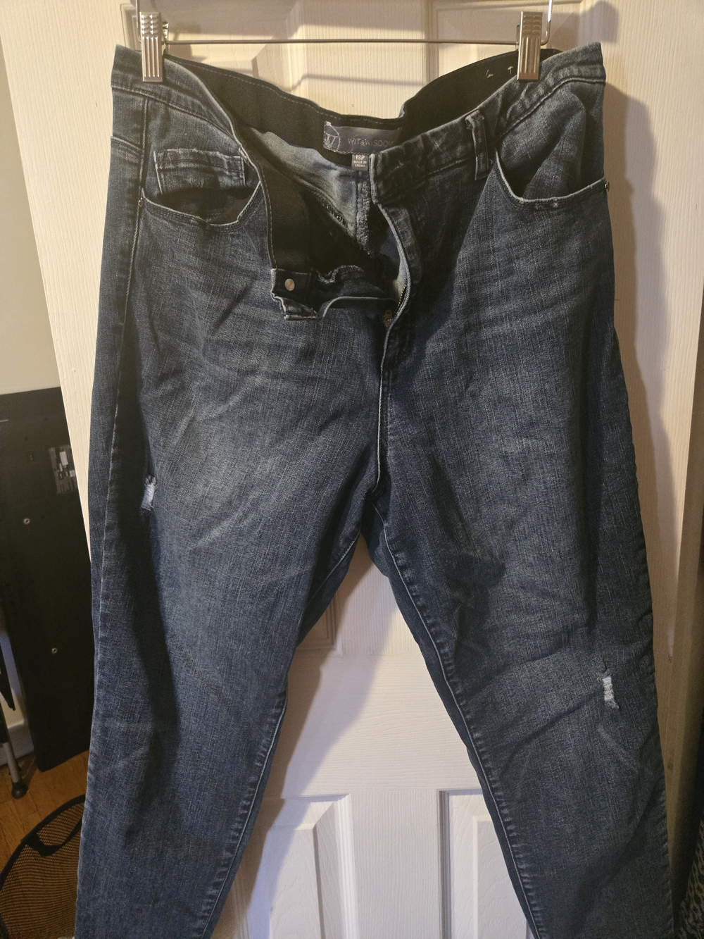 Wit & Wisdom Relaxed Dark Blue Jeans